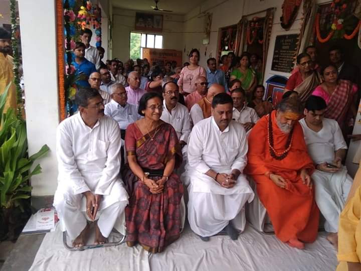 श्री अनिल जी  क्षेत्र प्रचारक रा०स्व० संघ